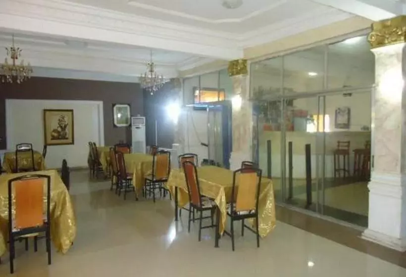 پانسیون Kenbrill Hyatt