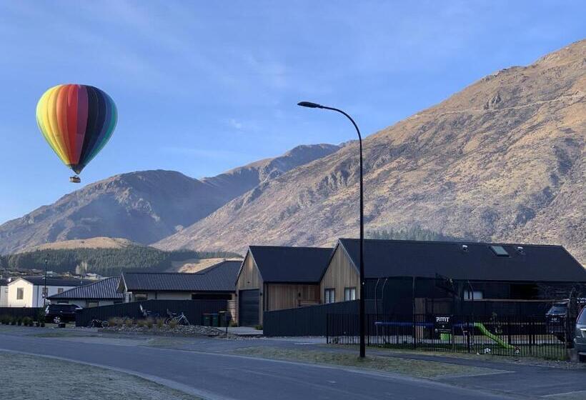 بنسيون Hillside Studio