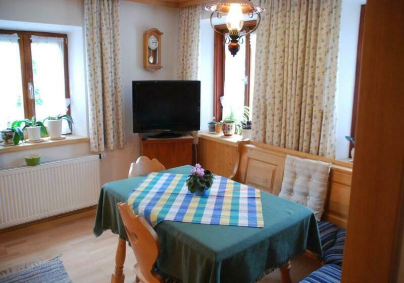 Отель Gästehaus Stoanerhof