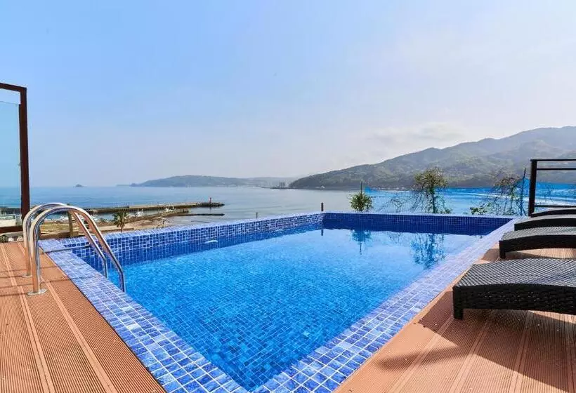 Hotelli Himalaya Sea