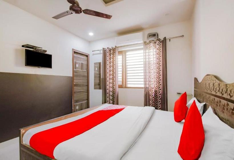 ホテル Oyo 79216  Gms Inn