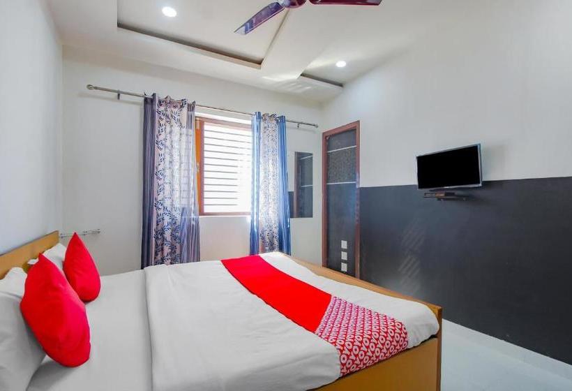 ホテル Oyo 79216  Gms Inn