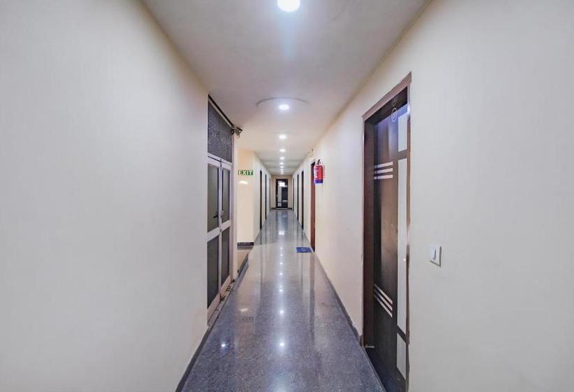 ホテル Oyo 79216  Gms Inn