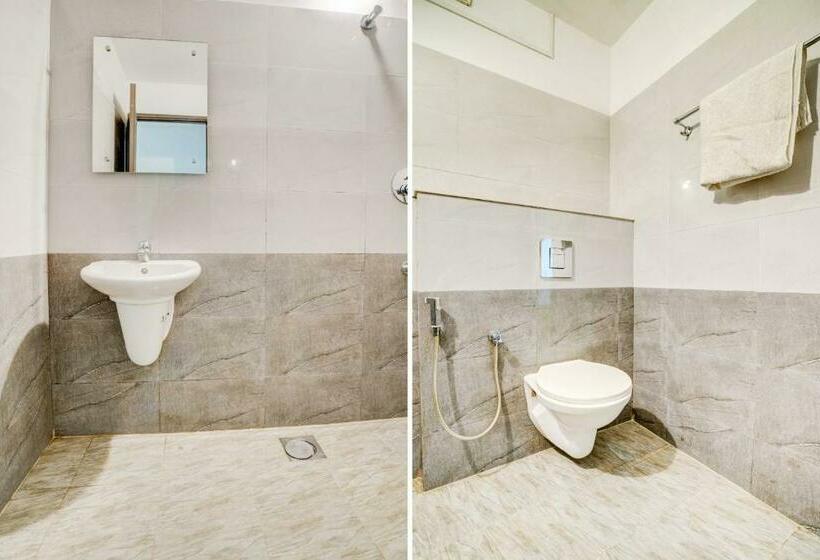 فندق Oyo 79322 Bloomsbury Inn