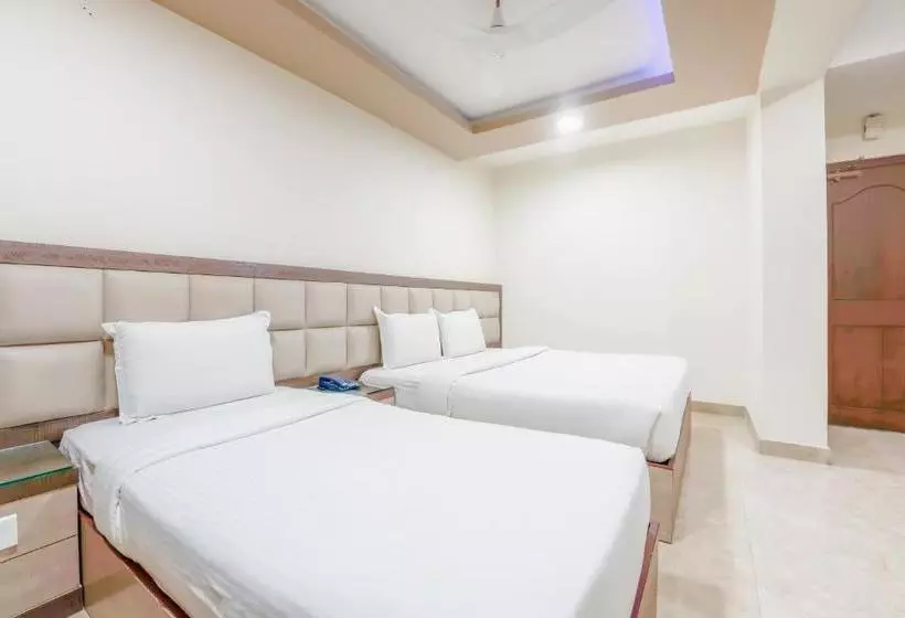 هتل Fab Le Palais