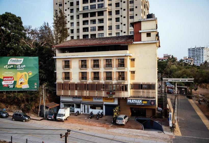 فندق Pratham Inn By Downtown S