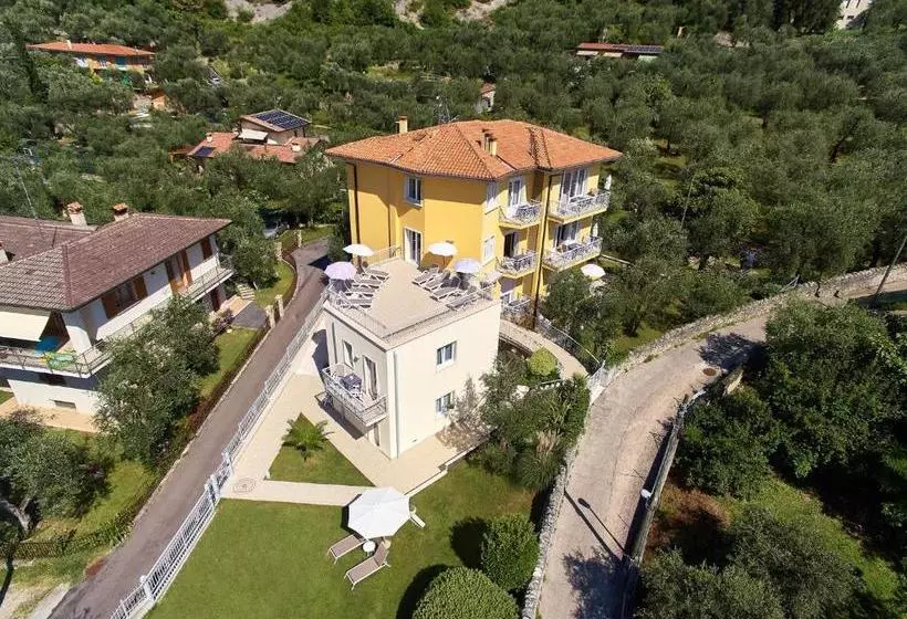 La Pervinca Apartments