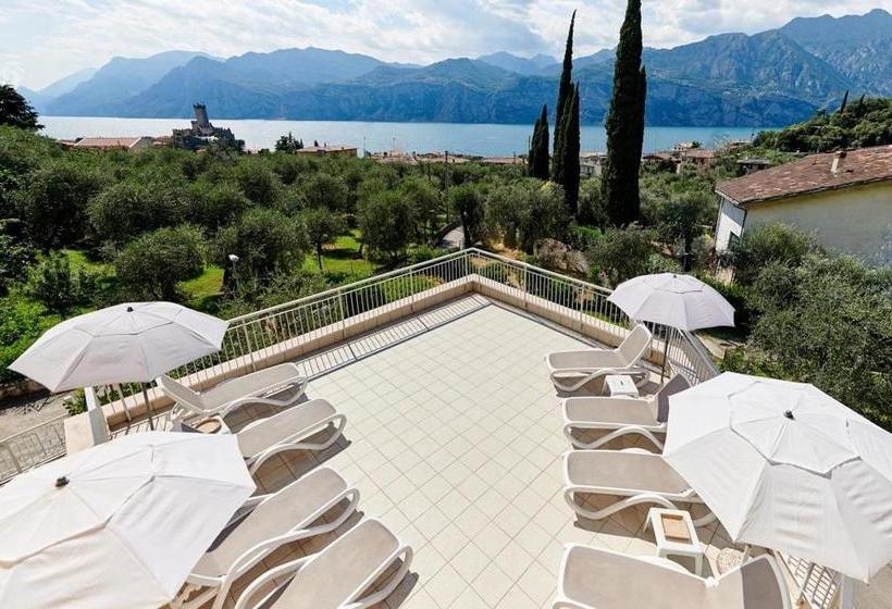 La Pervinca Apartments