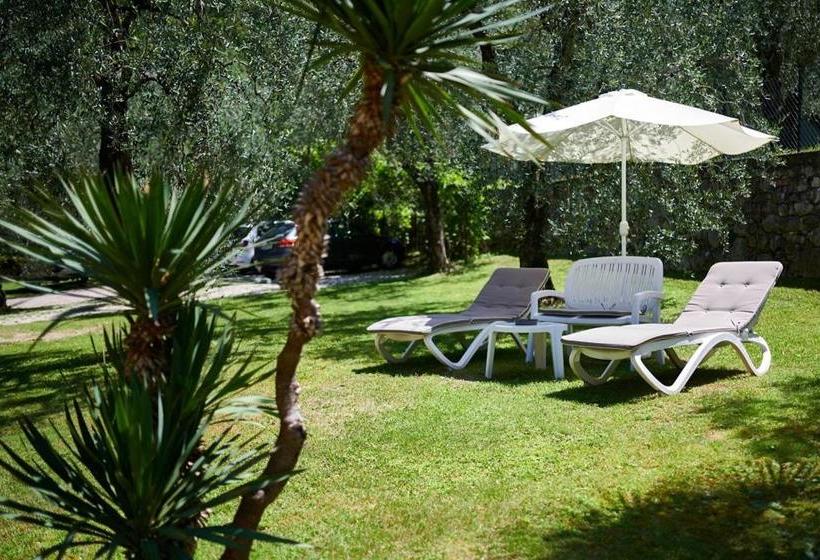 La Pervinca Apartments