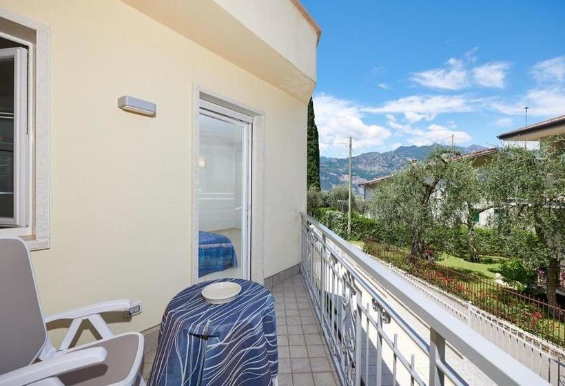 La Pervinca Apartments