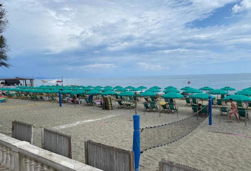 פנסיון Villa Degli Squali Suite Home