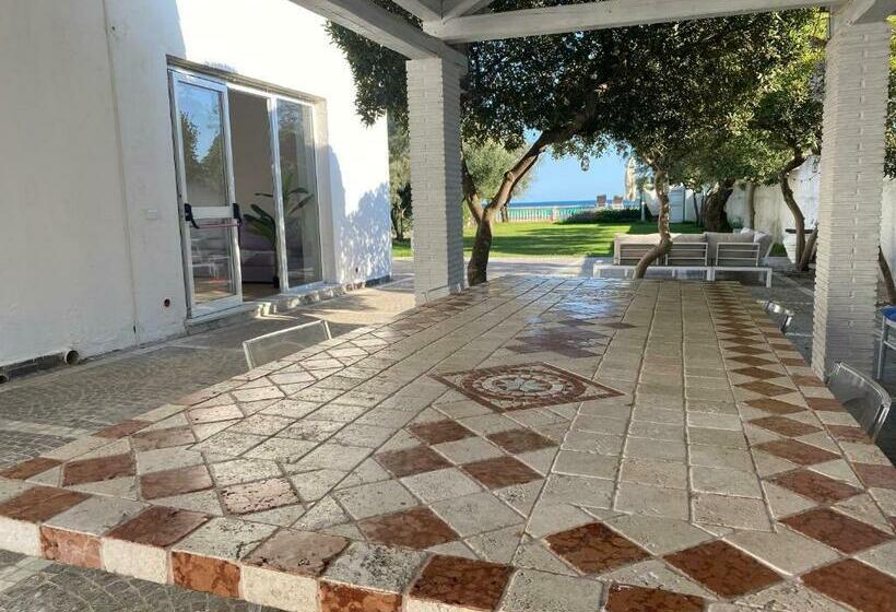 פנסיון Villa Degli Squali Suite Home