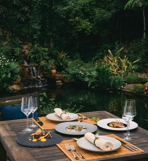 استراحتگاه Avana Retreat