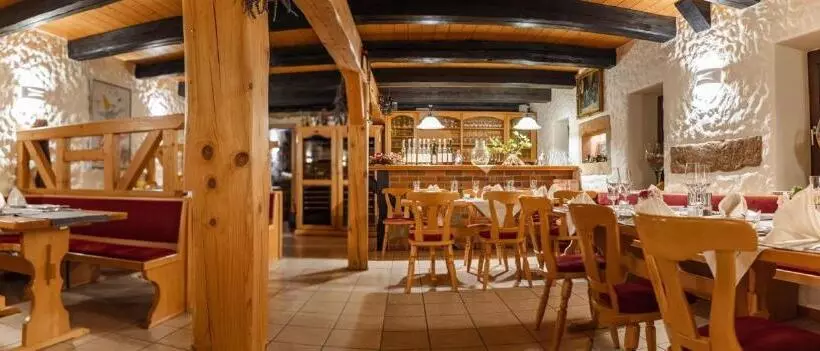 Weingut Schuh   Pension Zur Bosel