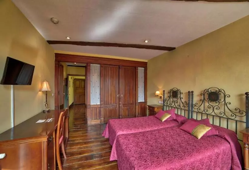 여관 Pr Santo Grial