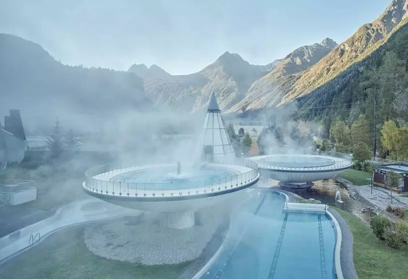 Aqua Dome 4 Sterne Superior Hotel & Tirol Therme Längenfeld