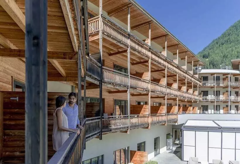 Aqua Dome 4 Sterne Superior Hotel & Tirol Therme Längenfeld