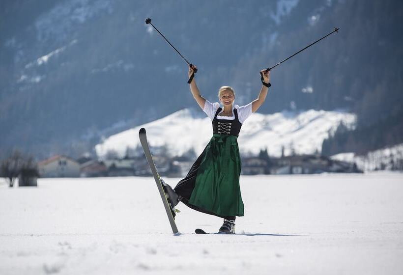 Aqua Dome 4 Sterne Superior Hotel & Tirol Therme Längenfeld