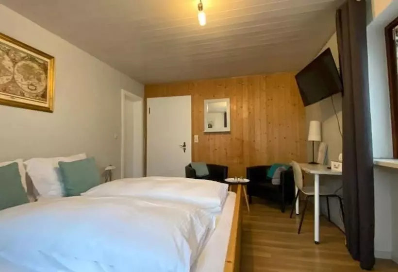 Отель Bed & Breakfast Jungholz   Pension Katharina