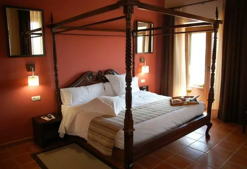 هتل Convento Del Giraldo