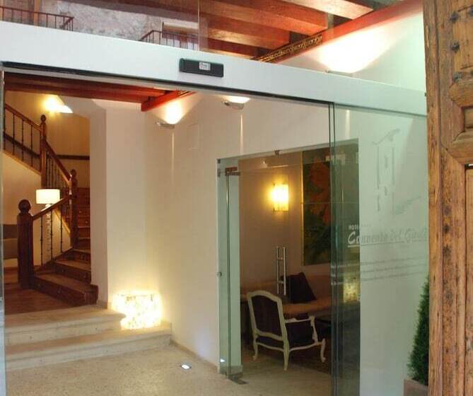 فندق Convento Del Giraldo