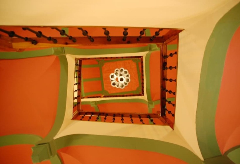 فندق Convento Del Giraldo