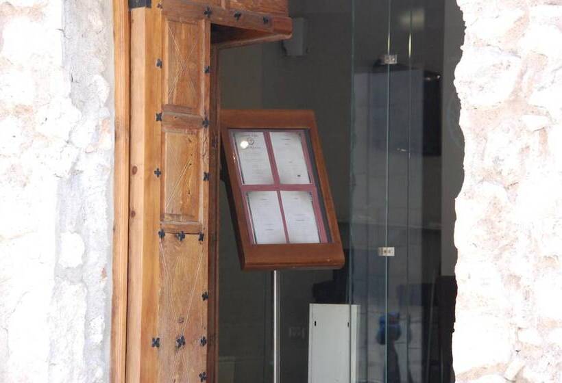 فندق Convento Del Giraldo