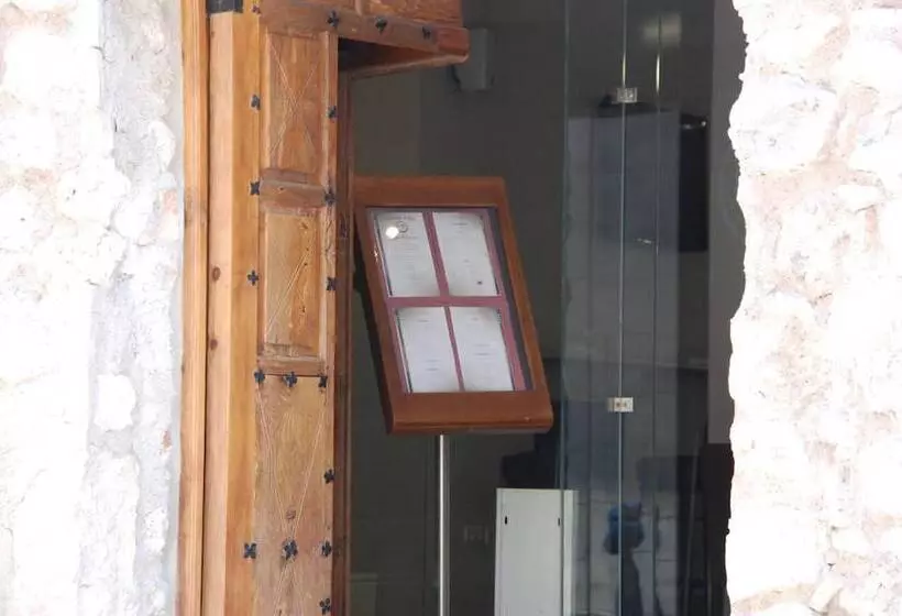 هتل Convento Del Giraldo