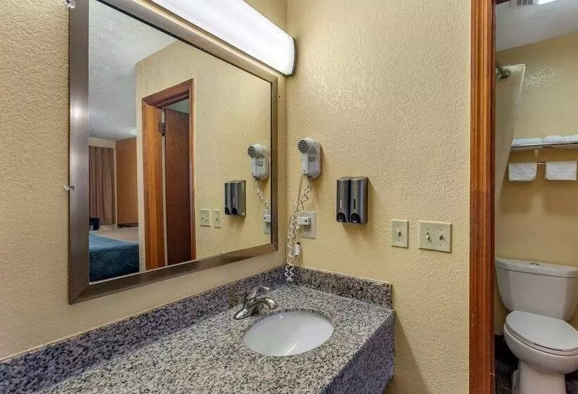 هتل Econo Lodge Nashville North Opryland