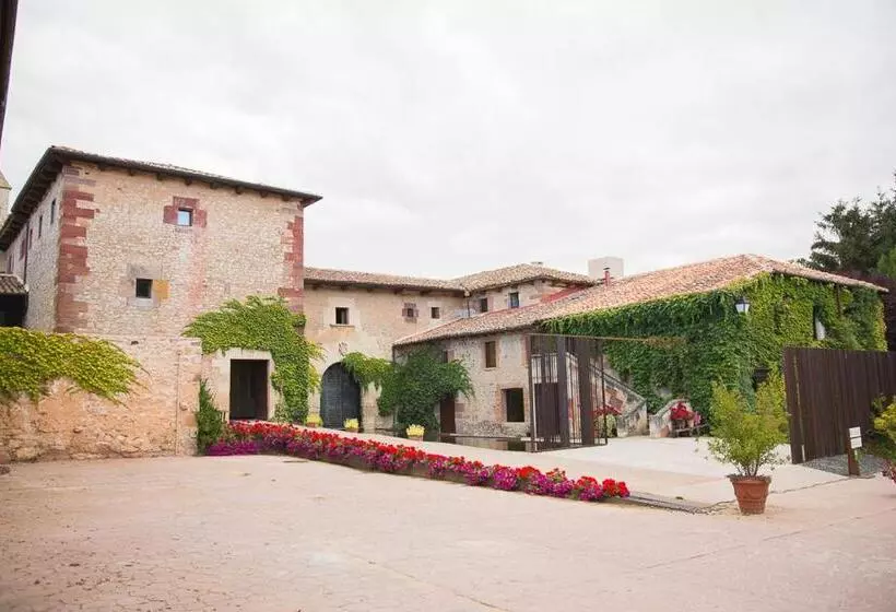 Hotel Boutique El Convento De Mave