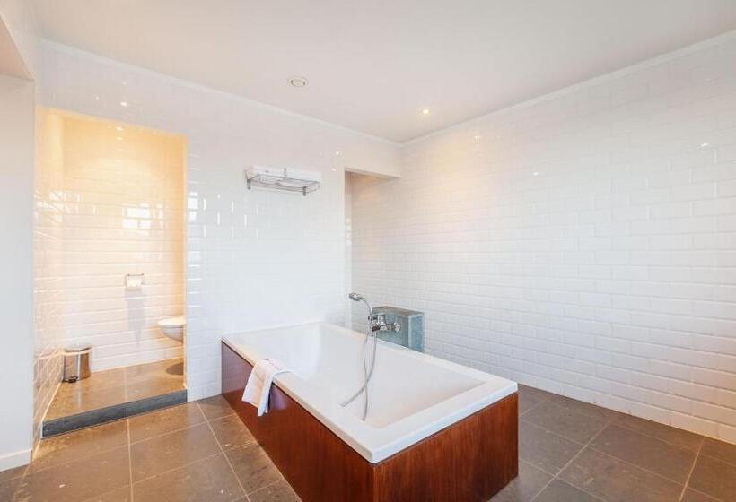 هتل Hof Van Aragon