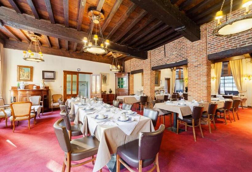 هتل Hof Van Aragon