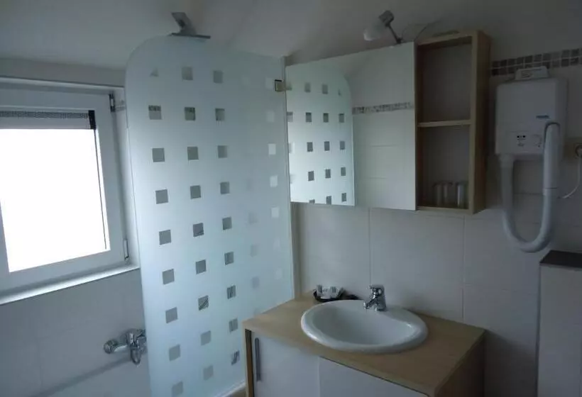 Отель Hostellerie Des Tilleuls