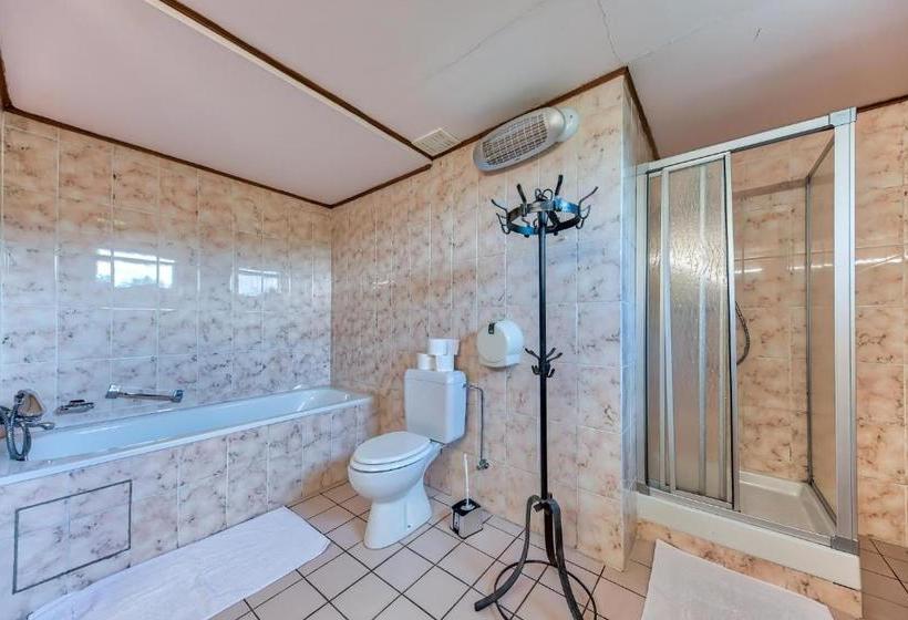 هتل Hostellerie Doux Repos