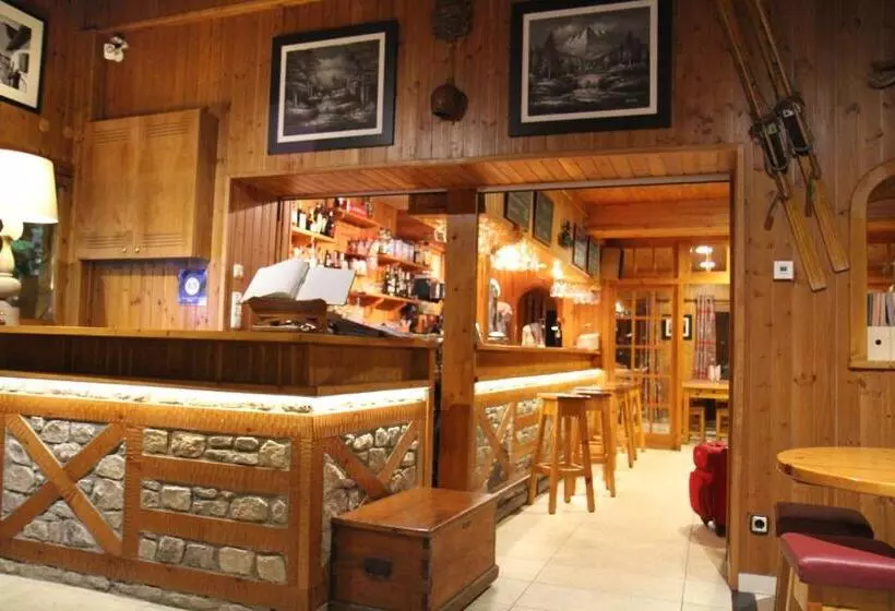 هتل Hôtel Bruxelles