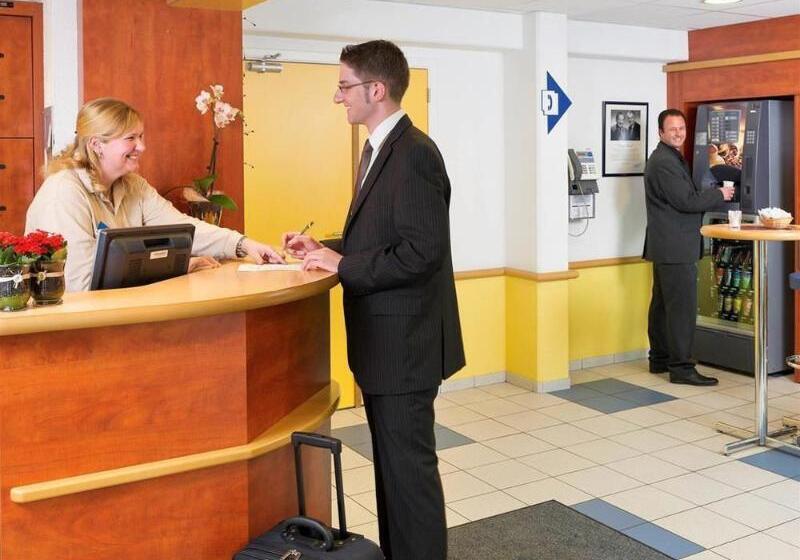 בית מלון כפרי Ibis Budget Aachen Raeren Grenze