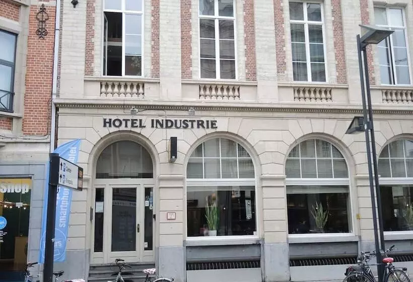 ホテル Industrie