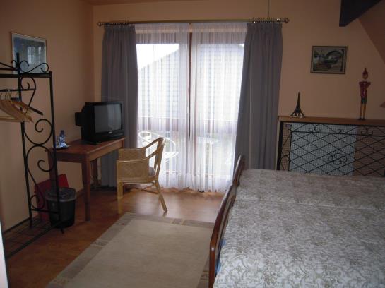 Отель Le Haut Des Montys