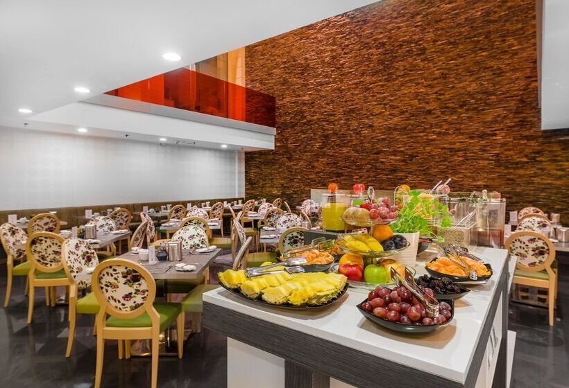 בית מלון כפרי Eurostars Palazzo Zichy