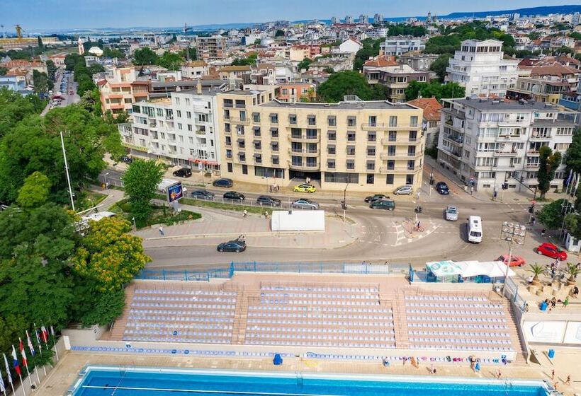 Panorama Hotel Free Ev Charging Station
