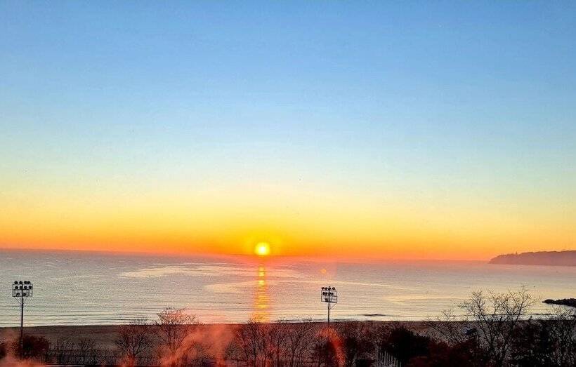 Panorama Hotel Free Ev Charging Station