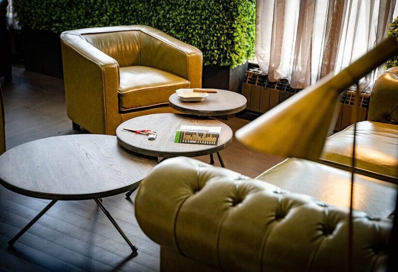 Panorama Hotel Free Ev Charging Station