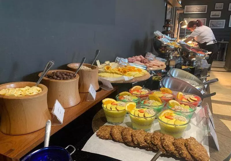 Panorama Hotel   Free Ev Charging Station