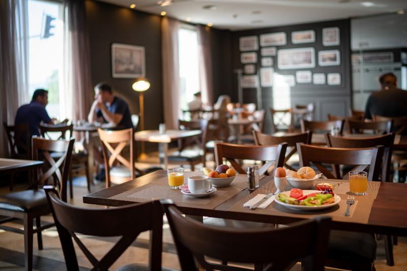 Panorama Hotel Free Ev Charging Station