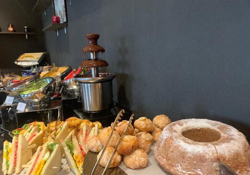 Panorama Hotel Free Ev Charging Station