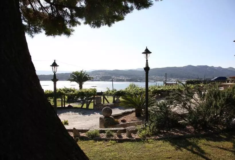 Maaseutuhotelli Rústico Punta Uia