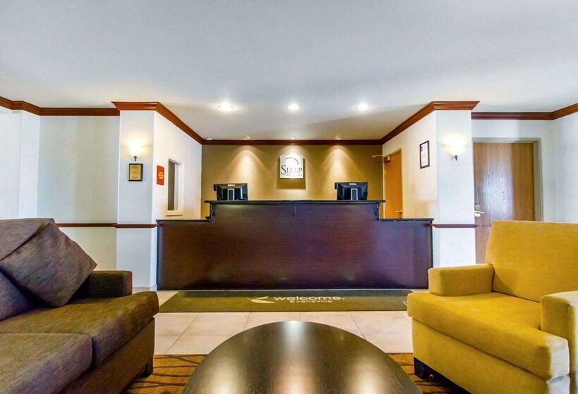 Отель Sleep Inn & Suites