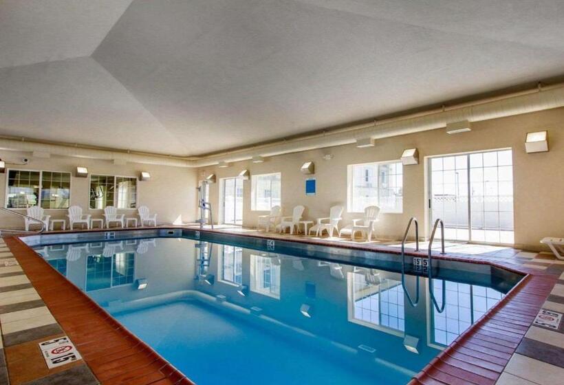 Отель Sleep Inn & Suites