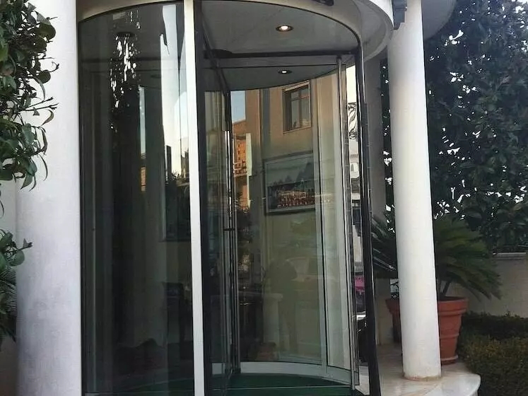 בית מלון כפרי Sovrano