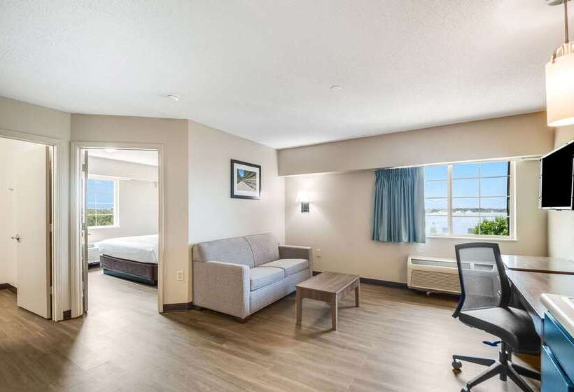 فندق Suburban Studios Sterling  Washington Dulles